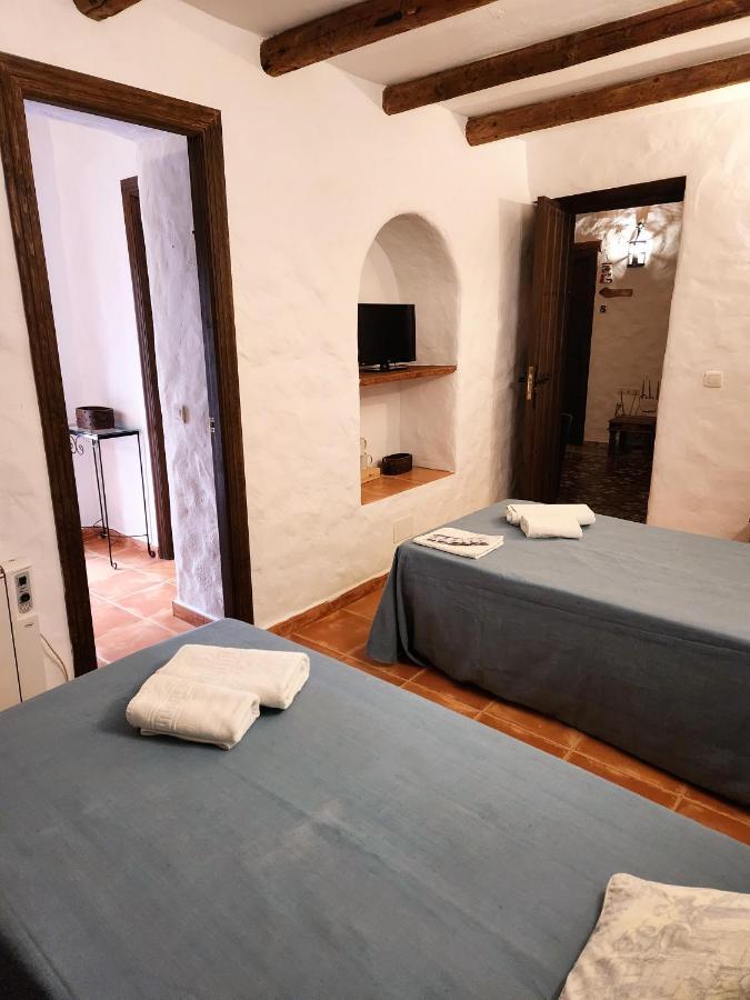 Posada La Plaza Canillas de Albaida Exteriör bild